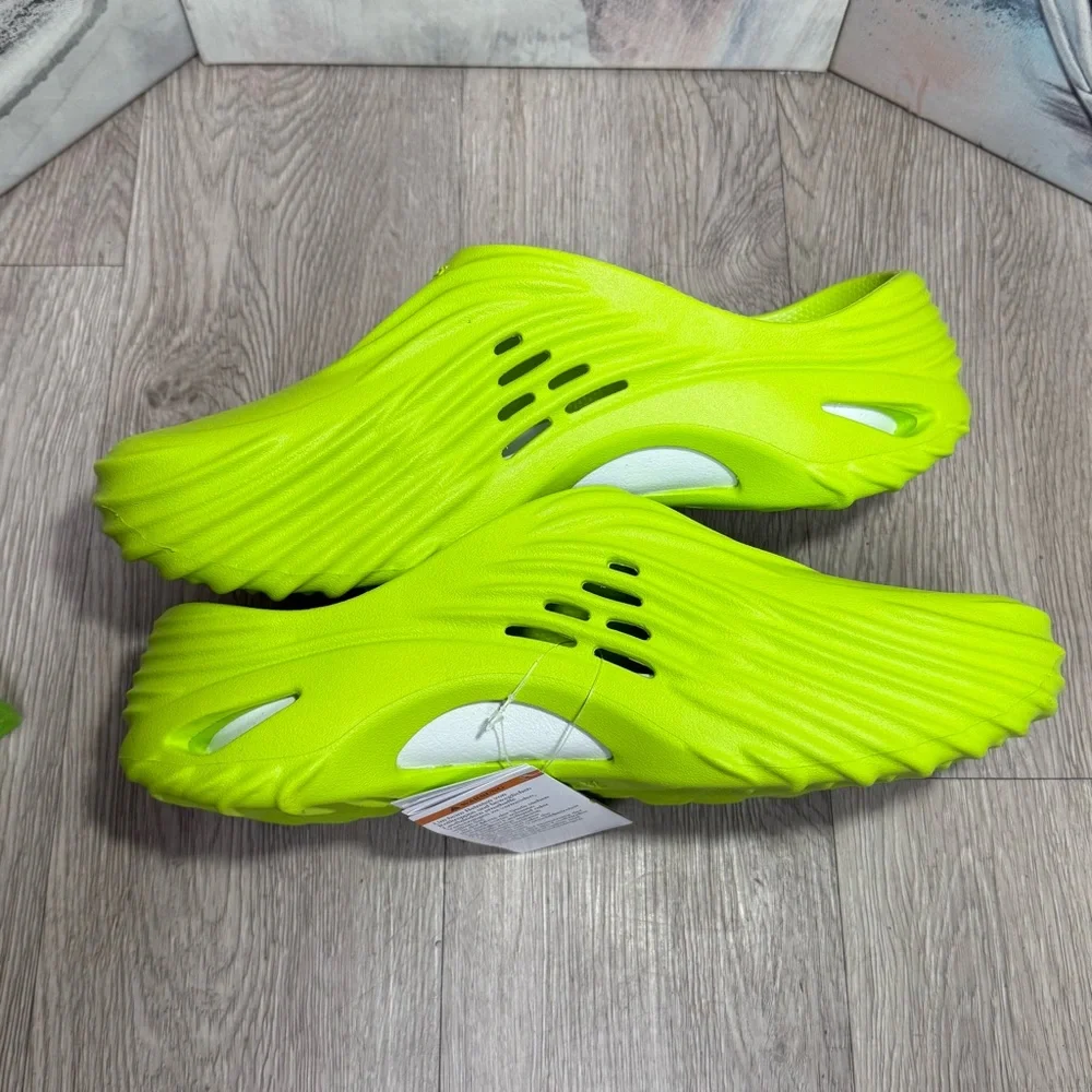 Crocs Echo Wave Lime Punch Volt Men Size 8, 9, 10, 11, 12 New Sandals Slipper - Picture 9 of 11